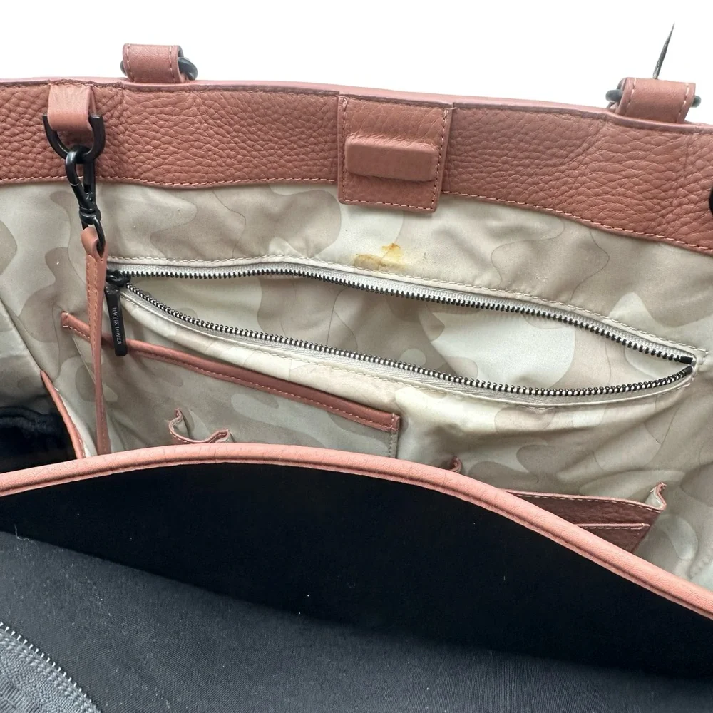 DAGNER DOVER - ALLYN soft pink pebble leather tote bag - laptop compartment